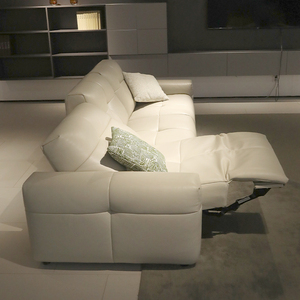 Sillón Reclinable Moderno de Alta Calidad en Cuero con Estructura de Acero Inoxidable, Control Remoto Multifunción, Negro, 3 Plazas, IDS-030 - Product Image 3