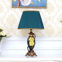 Lampe de table européenne luxueuse pour salon, chambre, bureau, villa, hôtels, LED, rétro, créative, lampe de chevet, lampe de bureau