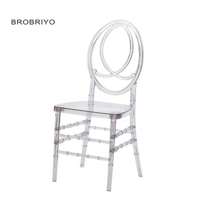Chaises de Chavari en résine acrylique transparente empilable, chaises de Chavari d'hôtel, chaises en plastique pour événements de mariage, chaise de Chavari transparente, vente en gros
