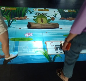 Defi trẻ em trò chơi tương tác chiếu sàn tương tác LED Video Dance Floor IR máy ảnh cảm biến và USB dongle - Product Image 2