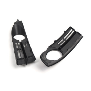 กรอบไฟตัดหมอกกระจังหน้าล่าง Volkswagen Touran รุ่น 1T0853665A วัสดุ ABS สำหรับกันชนหน้า ปี 2003-2006 - Product Image 3