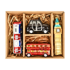 Adorno Colgante de Navidad con Forma de Autobús Escolar, Camión o Remolque, Pintado a Mano, para Árbol de Navidad, de Fábrica - Product Image 4