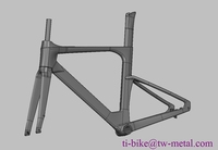 Cuadro y horquilla de titanio para bicicleta de gravel, totalmente impresas en 3D. La geometría se puede personalizar según sus necesidades.