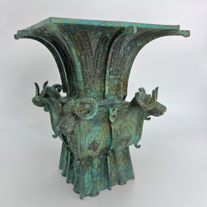 Buque ritual de bronce de la dinastía Shang tardía Zun cuadrado de cuatro ovejas, exquisita artesanía de Metal encarnada, estado supremo - Product Image 3