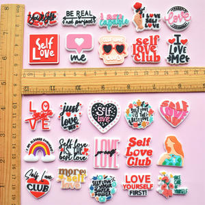 Offre Spéciale PVC colle souple détachable arc-en-ciel breloques pour sabot chaussures bricolage accessoires nouvelle phrase chaussures décorations - Product Image 4