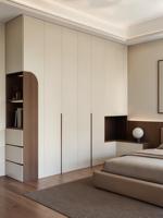 Bureau intégré au placard avec tiroirs de rangement cachés pour chambre d'adolescent, espace d'étude personnel et organisation des vêtements