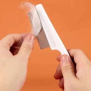 Peigne anti-puces pour animaux de compagnie, à dents fines en acier inoxydable, avec manche en plastique, pour chien et chat, pour éliminer les puces, les lentes et les poils lâches - Product Image 2
