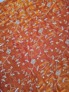 Perles de créateur, tissu en soie importé pour vêtements féminins, léger, confortable et idéal pour les tenues ethniques, décontractées et formelles. - Product Image 2