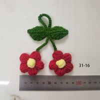 Breloque au crochet Fleur en fleur épanouie faite à la main, porte-clés, décoration de sac, ornement suspendu DIY, cadeau pour elle
