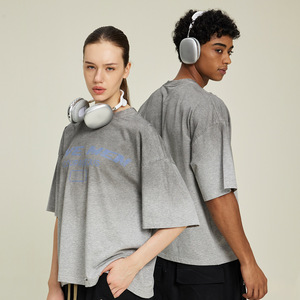 <span class=keywords><strong>เสื้อ</strong></span>ยืดผู้ชาย แขนสั้น ทรงหลวม สไตล์สตรีท <span class=keywords><strong>ลาย</strong></span><span class=keywords><strong>ดอก</strong></span>ไม้ไล่เฉดสีเทา ผ้าฝ้าย 270 กรัม คุณภาพสูง <span class=keywords><strong>ลาย</strong></span>ตัวอักษร ดีไซน์ทำเก่า ดูมีสไตล์ - Product Image 3