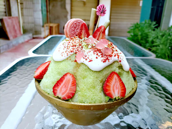 ぴ*ぴ様 初雪 電動 HB-320A ブルー 業務用電動かき氷機の最上位機種 初雪 電動式 HB-320A