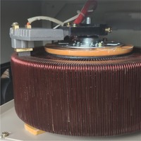 Stabilisateur automatique monophasé 5000VA 220V avec contrôle par relais et écran LCD numérique pour la maison et les petits bureaux