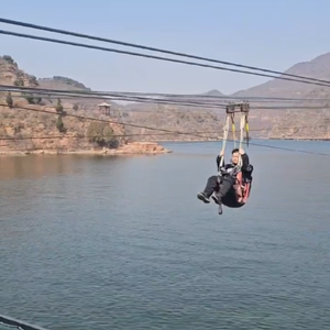 Attrezzatura Professionale per Parchi Giochi all'Aperto, Zip Line d'Avventura per Parchi di Divertimento in Montagna - Product Image 4