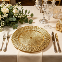 Assiette de Présentation en Plastique PP Doré/Argenté à Motif Tressé Exquis, Personnalisable pour Mariages, Fêtes, Hôtels et Événements – Style Américain – Meilleures Ventes