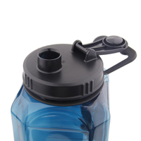 Bouteille d'eau portable écologique de grande capacité 80 oz/2,4 L, sans BPA, anti-fuite, en plastique, idéale pour le camping en plein air, best-seller