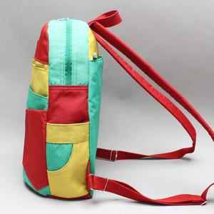 ODM Diseño de moda cremallera Poliéster Teléfono celular grande Bolsillo mezcla de colores viaje Casual Deportes unisex Mochilas - Product Image 3
