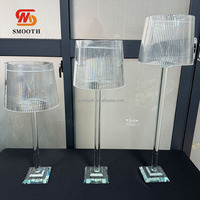Candelabro Único y Elegante para Decoración de Mesa de Boda, Portavelas de Cristal Transparente con Pantalla