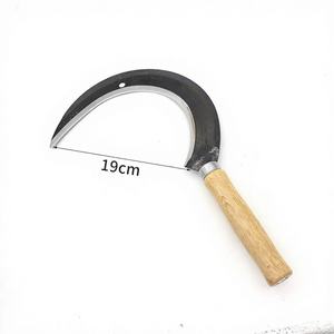 Vendita Diretta dalla Fabbrica, Falce in Acciaio Personalizzabile con Manico in Legno, Attrezzo Agricolo per Raccolta, Potatura e Taglio - Product Image 6