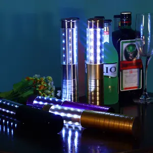 Bar parti gece kulübü malzemeleri LED şarj edilebilir şişe sopa LED şampanya şişesi servis sparkler işık LED yanıp sönen Strobe Baton