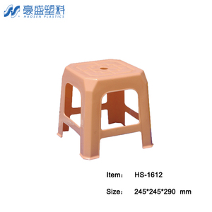 Tabouret/chaise carré <span class=keywords><strong>en</strong></span> plastique <span class=keywords><strong>en</strong></span> gros, polyvalent pour <span class=keywords><strong>la</strong></span> salle à manger, les salles d'attente et les patios extérieurs, résistant aux UV - Product Image 4