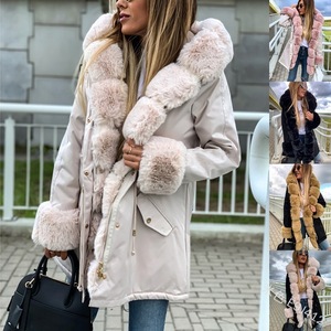 Parka Invernale Medio-Lungo con Collo in <span class=keywords><strong>Pelliccia</strong></span> e Fodera in <span class=keywords><strong>Pelliccia</strong></span> per Donne E9J412 - Product Image 1