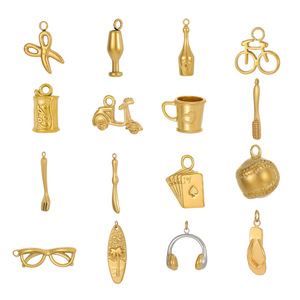 Charmes essentiels pour le quotidien |   Pendentifs de bijoux DIY en acier inoxydable plaqué or 18K PVD |   Imperméable, hypoallergénique et inaltérable - Product Image 1