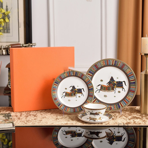 Hot Selling 4pcs Nordic Luxury War Horse Dining Room Sets Porcelain Dishes Plates With <b>Gift</b> <b>Box</b> - Product Image 1