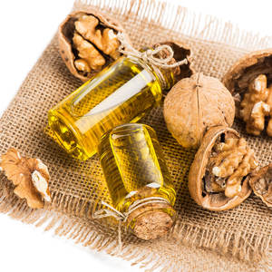 피부 머리 얼굴을위한 유기농 호두 오일-100% 순수 천연 Juglans Regista 냉간 프레스 캐리어 오일 | OEM 500ML - Product Image 1