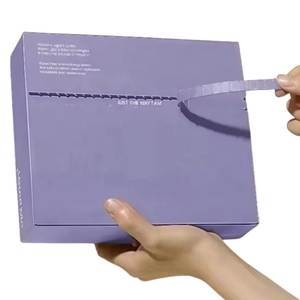 Boîtes d'expédition en carton ondulé auto-scellant avec logo personnalisé haut de gamme boîtes d'expédition en relief recyclées <span class=keywords><strong>pour</strong></span> le paquet de vêtements <span class=keywords><strong>pour</strong></span> ongles de soins de la peau - Product Image 3