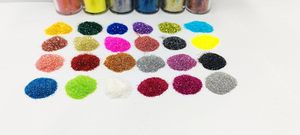 กลิตเตอร์โฮโลแกรมเกรดเครื่องสำอาง สีรุ้ง เหมาะสำหรับตกแต่งเล็บ ใบหน้า ผม เรซิ่น สบู่ และทำเทียน - Product Image 3