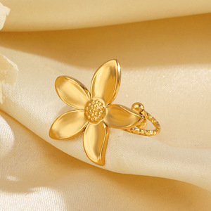Fashionable Women's Stainless Steel <b>Adjustable</b> <b>Ring</b>,PVD Electroplated with 18K Gold, Trendy Flower Design <b>Ring</b> for Wholesale - Product Image 5