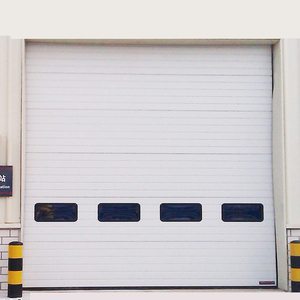 <span class=keywords><strong>Porte</strong></span> sectionnelle industrielle à haute durabilité pour usage en cour, construction acier-bois, type <span class=keywords><strong>de</strong></span> <span class=keywords><strong>porte</strong></span> en polymère, longue durée <span class=keywords><strong>de</strong></span> vie - Product Image 3
