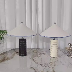 โคมไฟตั้งโต๊ะใน E27 LED 220V ควบคุมสวิตช์ไฟตั้งโต๊ะในห้องนอนห้องนั่งเล่น - Product Image 3