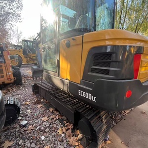 Casi Nueva, Excavadora Hidráulica de Cadenas Volvo EC60 de 6 Toneladas, de Alta Calidad, para Construcción Pequeña - Product Image 3