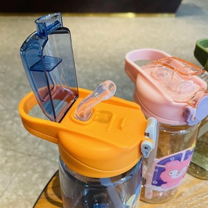 Trẻ em cầm tay cốc rơm học sinh chai nước uống cốc nhựa cốc mùa hè bé mẫu giáo cao mệnh giá - Product Image 3