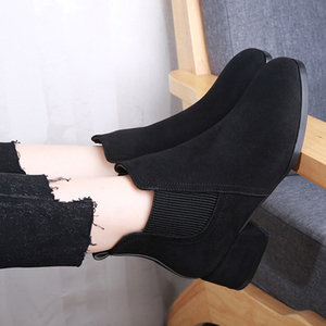 Cheville chaussures mode style britannique fond épais bottes décontractées pour femmes 2022 conception couleur unie nouveau hiver <span class=keywords><strong>pas</strong></span> <span class=keywords><strong>cher</strong></span> <span class=keywords><strong>chelsea</strong></span> bottes - Product Image 3