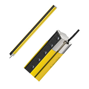 ตัวรับสัญญาณแสงนิรภัย Leuze รุ่น ELC110R30 ระยะ 1500 มม. มาตรฐาน IP65 เซ็นเซอร์นิรภัยอุตสาหกรรมสำหรับอุปกรณ์เครื่องจักรกลและวิศวกรรมไฟฟ้า - Product Image 2