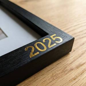 Cadre photo de remise de diplôme en gros, cadre photo en bois noir avec texte GRADUATE en feuille d'or, boîte à ombre pour étudiants de l'université - Product Image 2