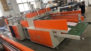 Machines de fabrication de sacs <span class=keywords><strong>T</strong></span>-<span class=keywords><strong>shirt</strong></span> en plastique à grande vitesse Machines de fabrication de sacs à provisions entièrement automatiques Prix - Product Image 4