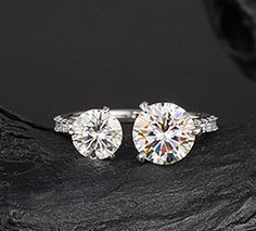 Anillo de Compromiso Romántico de Plata 925 con Moissanita, Corte Brillante Redondo, Engaste Pavé, Montura de Garras, Joyería para Mujer - Product Image 5
