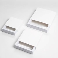 Boîte de présentation 3D carrée flottante pour broches, boucles d'oreilles, bracelets, étui de suspension en film PE transparent, rangement anti-poussière pour épingles en émail et lunettes