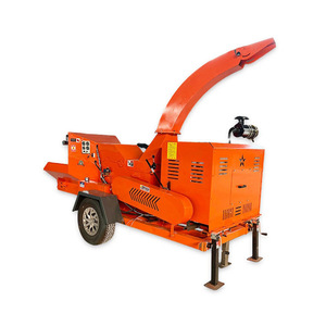 Broyeur de bois à moteur diesel pour le broyage des branches et du bois - Product Image 2