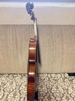 Grade Solid Wood Craftsmanship Handmade Oil Varnish Professional Performance Violin 4/4 Spruce Maple