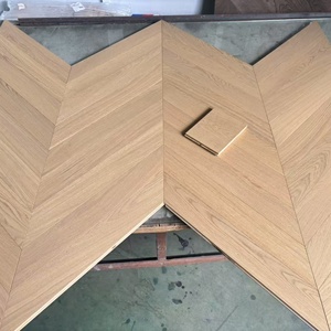 Suelo de Roble Chevron de Primera Calidad, 3 1/2 Pulgadas, Acabado Ligero Cepillado, Suelo de Roble Blanco Multicapa para Interiores - Product Image 1