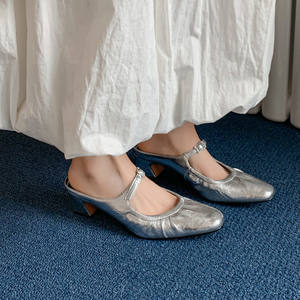 Zapatillas de Mujer con Punta Puntiaguda, de Cuero, de Color Sólido, Impermeables, Casuales y Modernas, con Espacio Vacío en la Parte Trasera y Tacón Grueso - Product Image 5