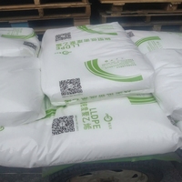 Granulés de polyéthylène linéaire à faible densité (LLDPE) de qualité supérieure HBCS, grade 7149U, pour la rotomoulage, destinés aux réservoirs d'eau de 30 000 L