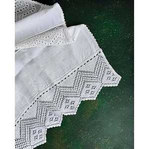 Colección de mantelería y cortinas Daniele F. Linens and Filet - Product Image 1