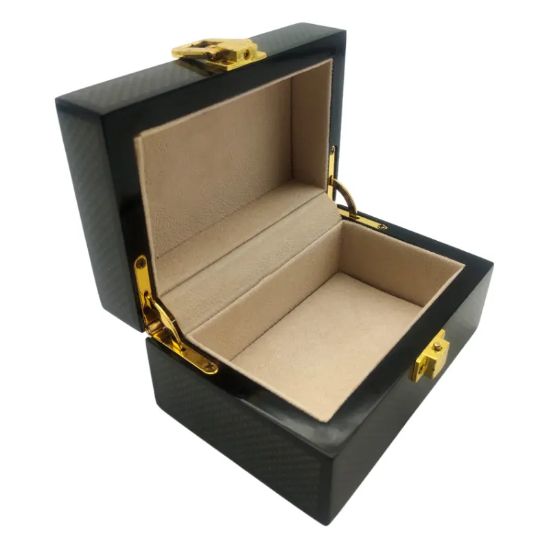 Caja de madera brillante negra con diseño personalizado, pequeña caja de madera de perfume con bisagra dorada