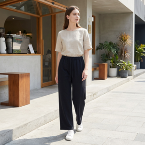 Pantaloni Neri da Donna <span class=keywords><strong>in</strong></span> Cotone Sportivi a <span class=keywords><strong>Vita</strong></span> Alta <span class=keywords><strong>con</strong></span> Coulisse, Gamba Larga, <span class=keywords><strong>Vita</strong></span> Elastica, Vestibilità Regolare, Tinta <span class=keywords><strong>in</strong></span> Capo, Taglio Dritto - Product Image 4