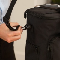 Refroidisseur de vin professionnel personnalisé 12 bouteilles Transporteur Sac à roulettes Sac isotherme de vin étanche Bagages de vin avec séparateurs amovibles